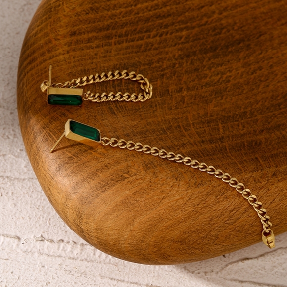 Fashion Chain Earrings - Picture 6 of 8